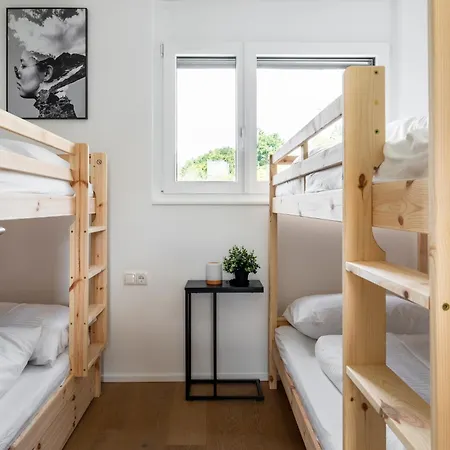 Homy Diamant - Penthouse In Feldkirch, Grenznaehe Und Doch Zentral *